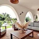 Archidea - Con Piscina Privata Ed Ampio Giardino Villa *