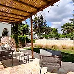 Archidea - Con Piscina Privata Ed Ampio Giardino Villa Specchia