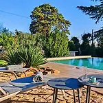 Archidea - Con Piscina Privata Ed Ampio Giardino * Specchia