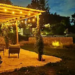 Villa Archidea - Con Piscina Privata Ed Ampio Giardino Specchia