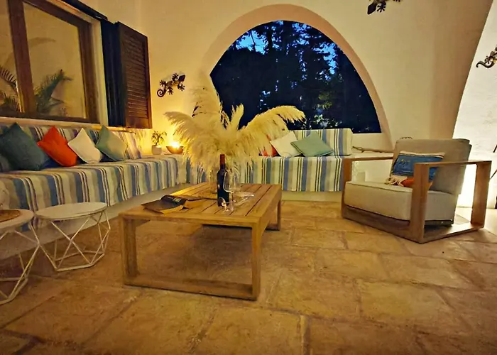 Archidea - Con Piscina Privata Ed Ampio Giardino Specchia